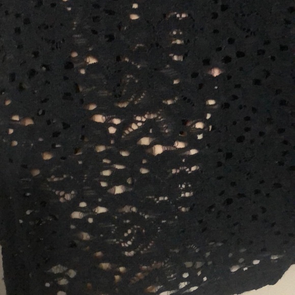 Black long sleeve lace top - Picture 3 of 5